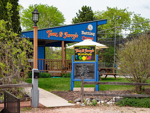 Tom & Jerry's Mini Golf & Batting Cages Plymouth Wisconsin Sheboygan County