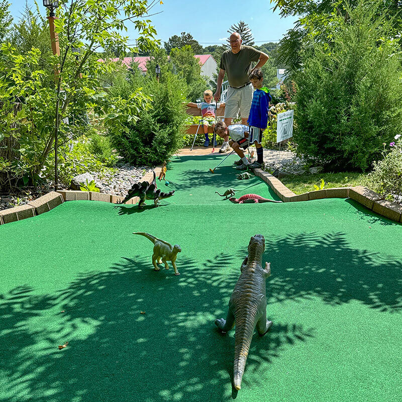 great-marriages-sheboygan-mini-golf-fundraiser-tom-jerrys-plymouth-3 great-marriages-sheboygan-mini-golf-fundraiser-tom-jerrys-plymouth-3
